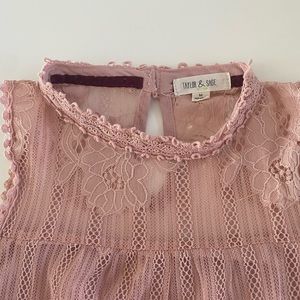 Lace halter top beautiful details